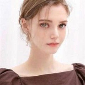 Meet your Posher, Bridget